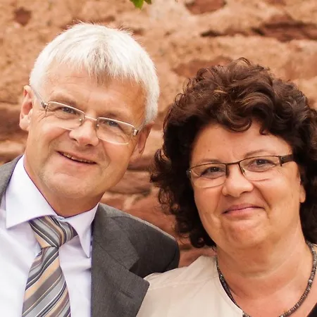 Gastehaus Weingut Arns Bed & Breakfast